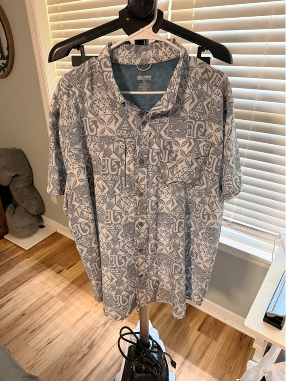 Reel Legends Men's Short Sleeve Button-Up Shirt Gray Patterned Size XL